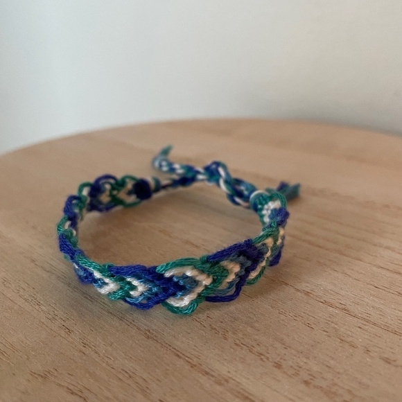 10/$25 Turquoise Dream Woven Bracelet - Picture 1 of 1